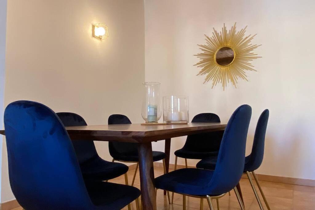 Tres Beau Appartement Au Centre Historique De Riez Luaran gambar